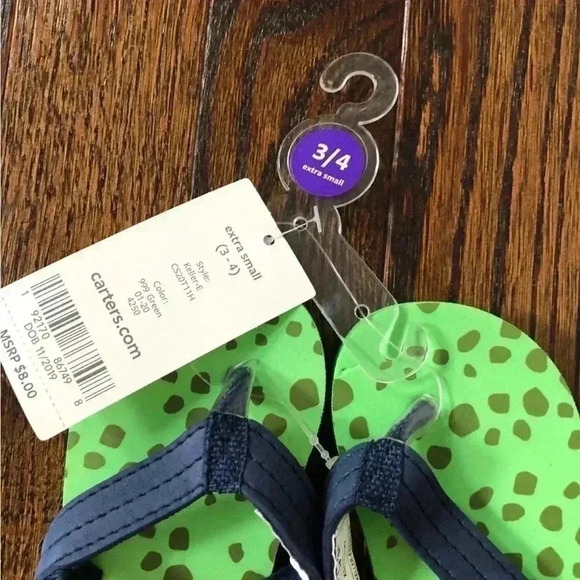 NWT Carter’s 3/4 size Green/Navy Blue Toddler Boys Flip Flops - Picture 2 of 4